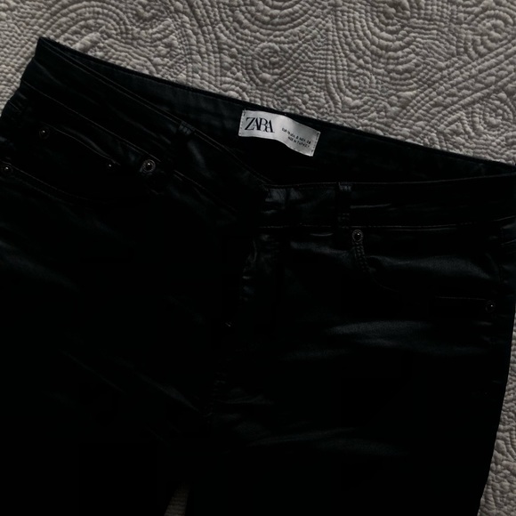 Zara Faux Leather Skinny Pants - Picture 3 of 5